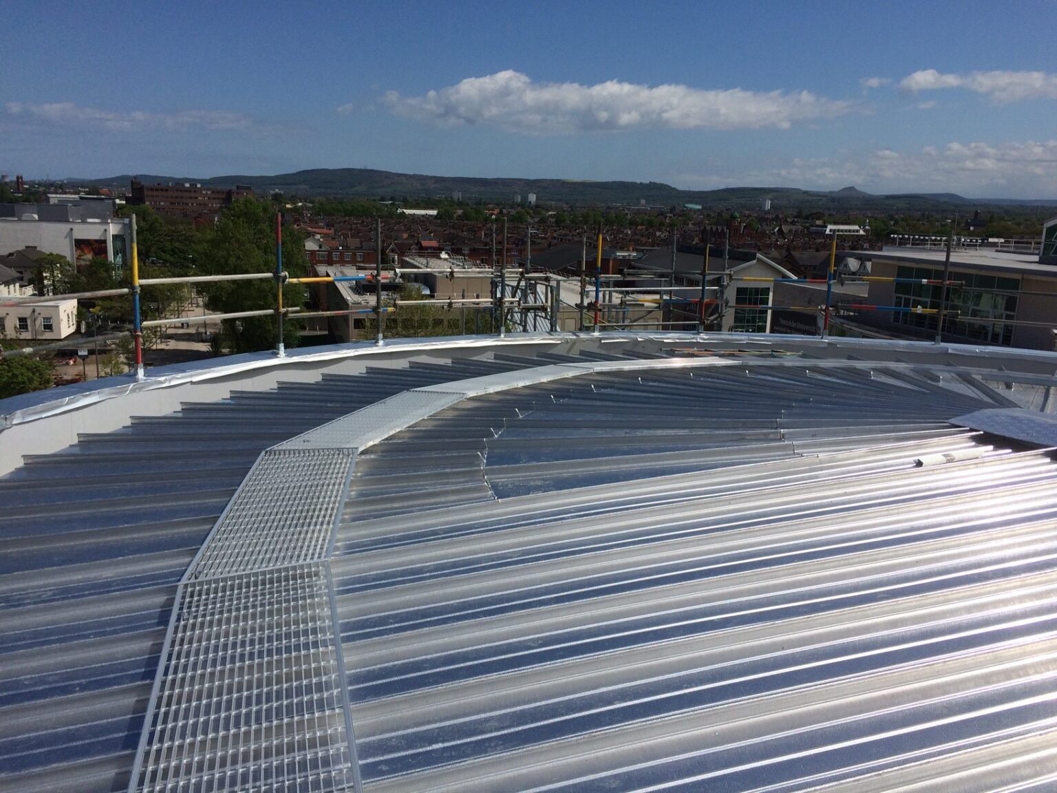 Curved Roof Walkway Grille